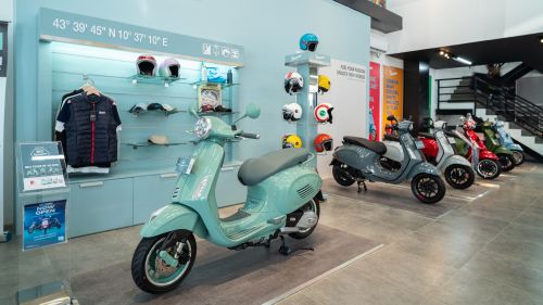  Rayakan Hari Pelanggan Nasional di Bulan September, PT Piaggio Indonesia Hadirkan Apresiasi Sepenuh Hati Lewat Keuntungan Eksklusif bagi Pelanggan Piaggio, Vespa, Aprilia, dan Moto Guzzi